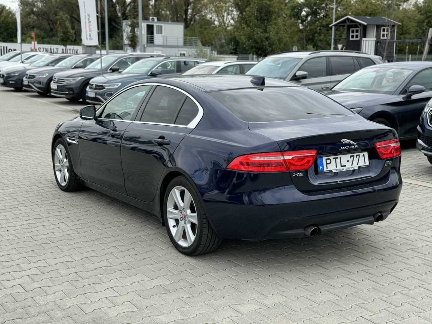 Jaguar XE